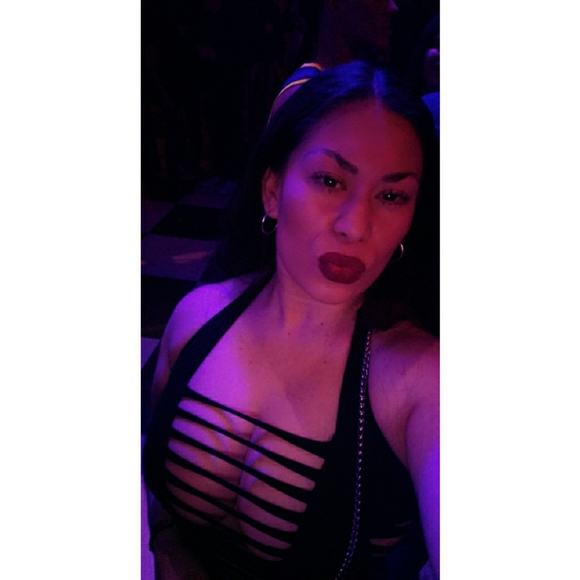 Meet your Posher, Carla - Picture 1 of 1